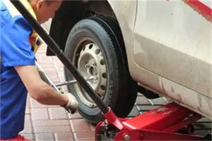 龙马潭附近拖车24小时服务热线电话